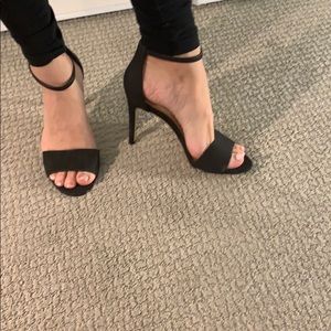 Black Aldo stiletto